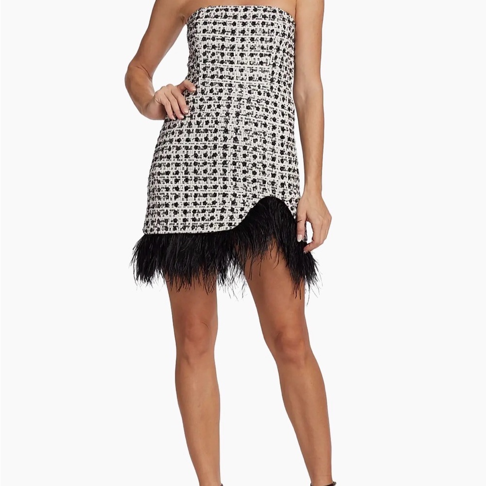 Tweed strapless flower beaded dress  with Feathers Chanel vibe small